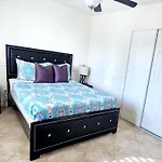 Quiet House With Pool Heater, Patio, Bbq, Citrus